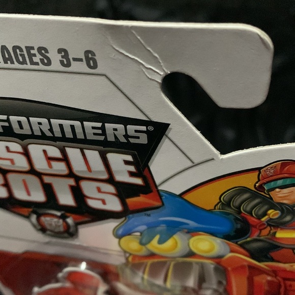 HASBRO- TRANSFORMERS- HEATWAVE THE FIRE-BOT 🆕 COLLECTOR CONDITION - Picture 13 of 16